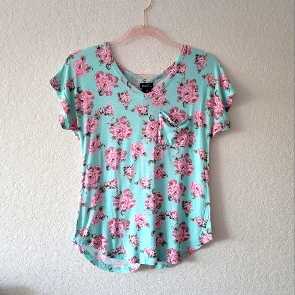 Rue21 floral top size XS